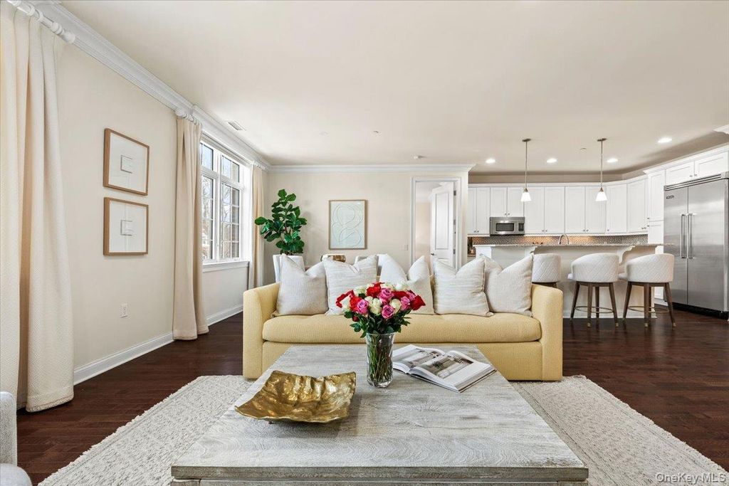 Photo of 1 Christie Place #402E, Scarsdale, NY 10583 (MLS # 948463)