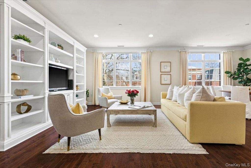 Photo of 1 Christie Place #402E, Scarsdale, NY 10583 (MLS # 948463)