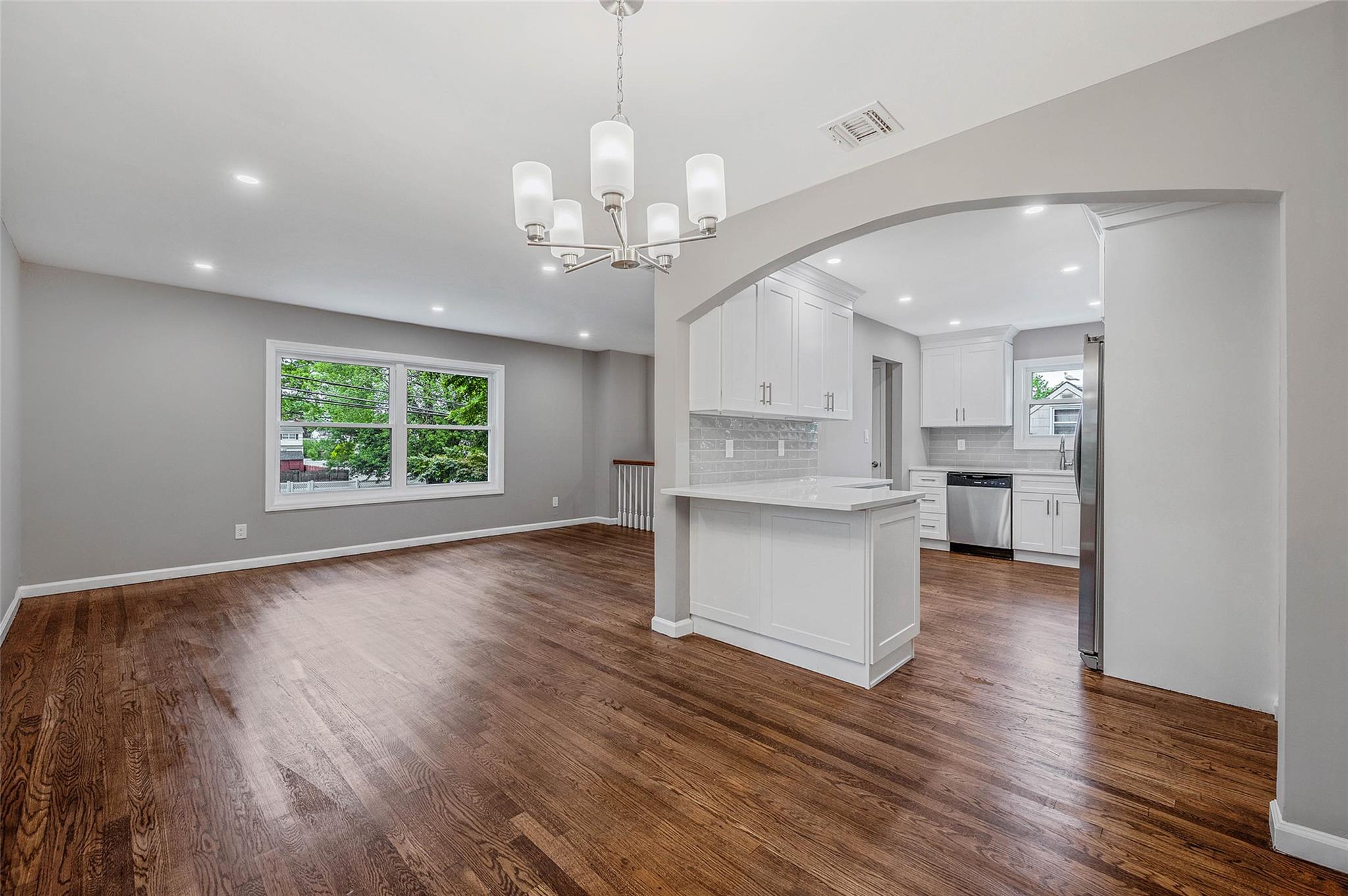 116 Amsterdam Avenue, West Babylon, New York image 2