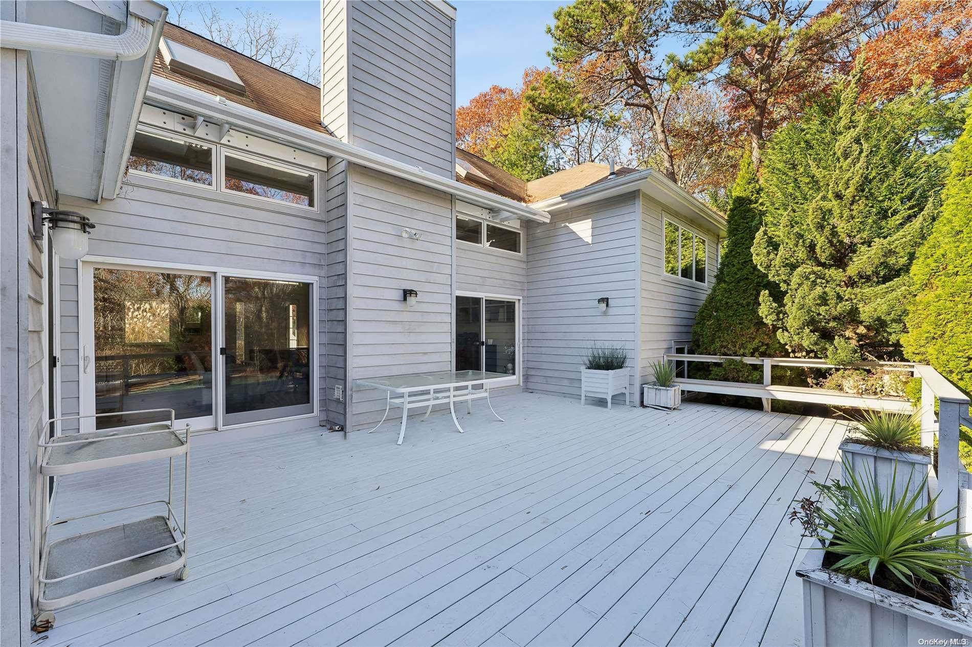 11 Bettina Court, Hampton Bays, New York image 18