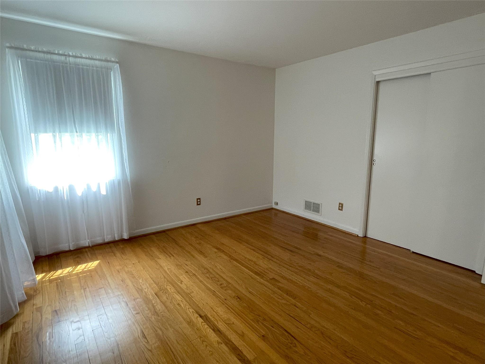 190 Albemarle Road, White Plains, New York image 19