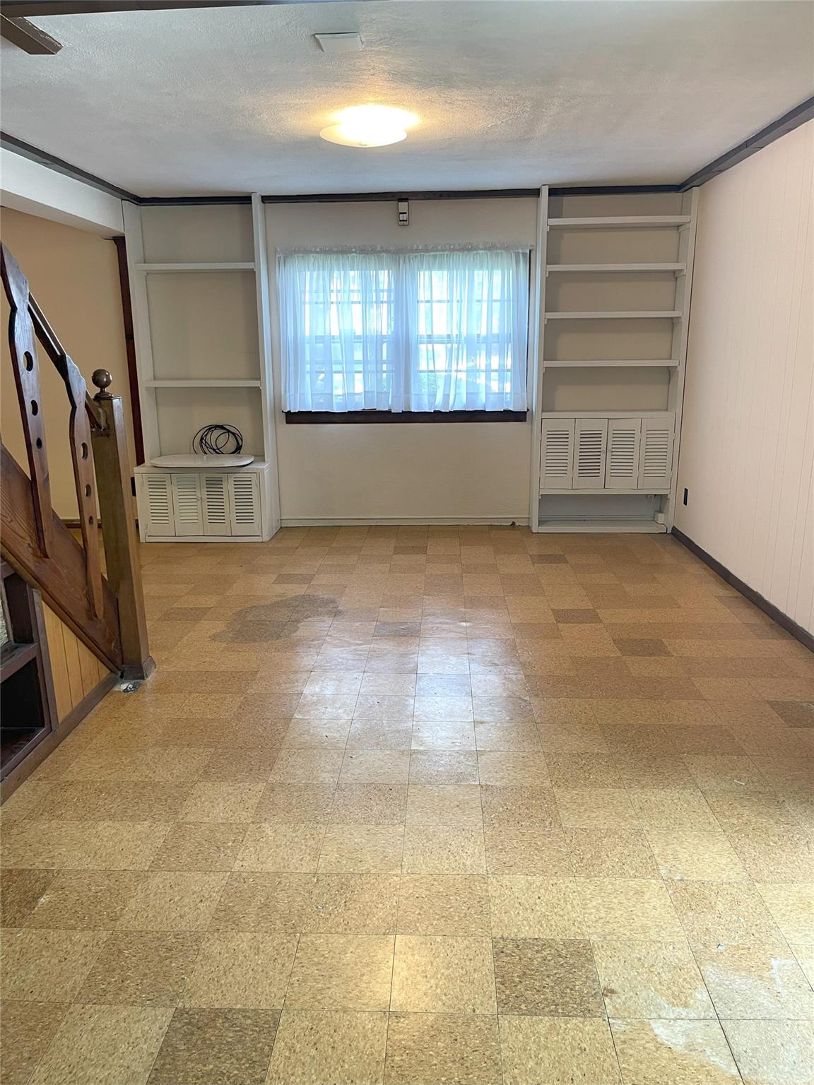 190 Albemarle Road, White Plains, New York image 37