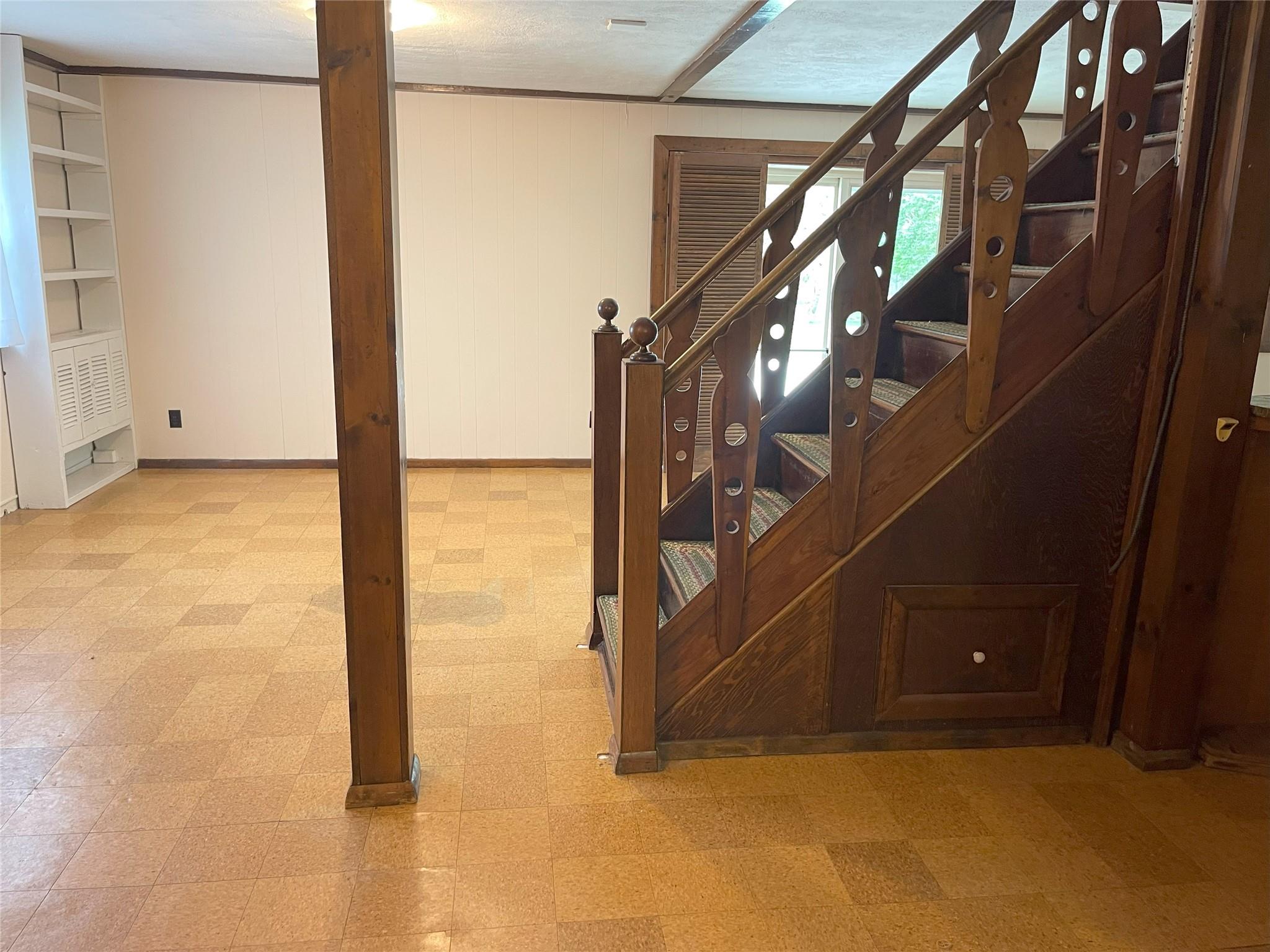 190 Albemarle Road, White Plains, New York image 32