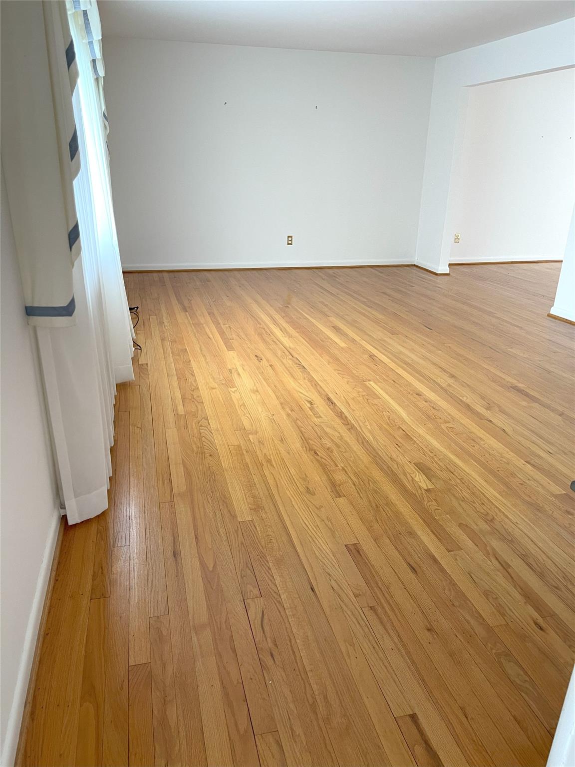 190 Albemarle Road, White Plains, New York image 6