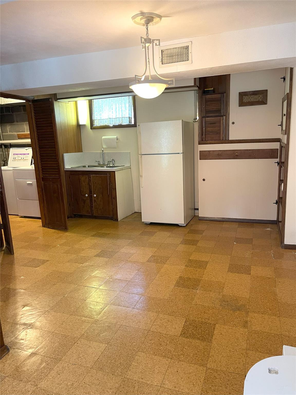 190 Albemarle Road, White Plains, New York image 30