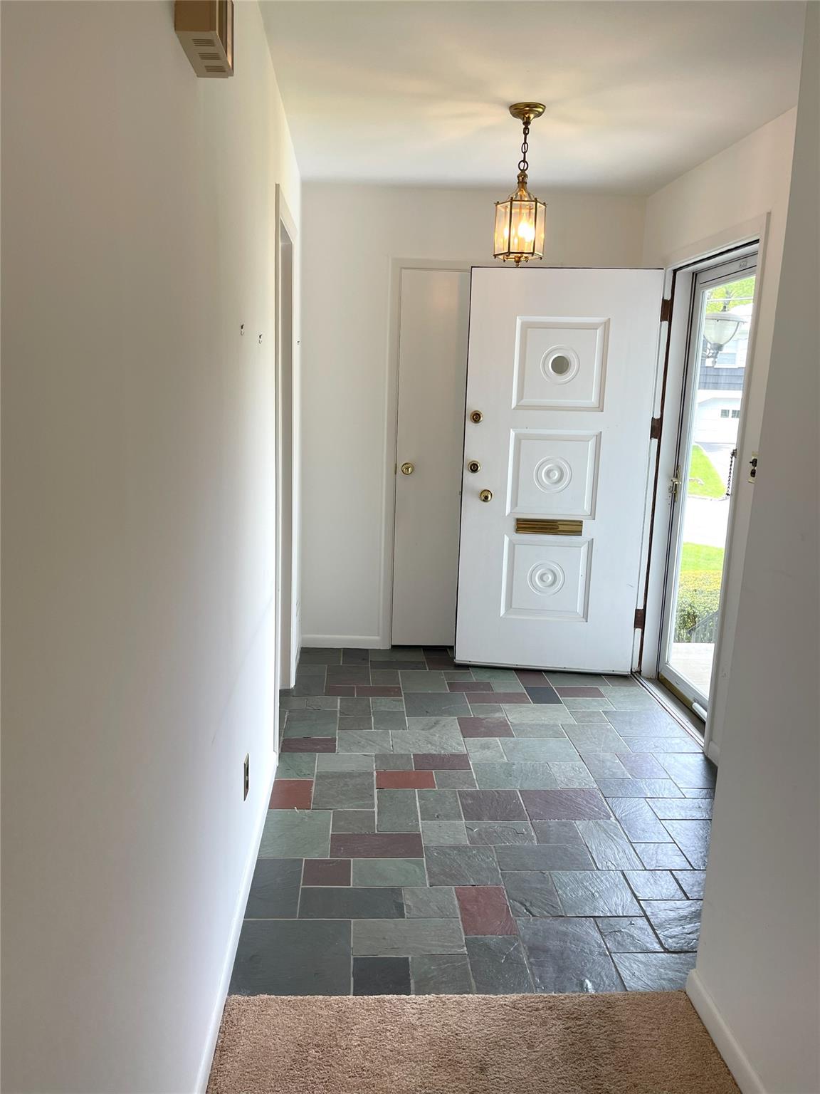 190 Albemarle Road, White Plains, New York image 5
