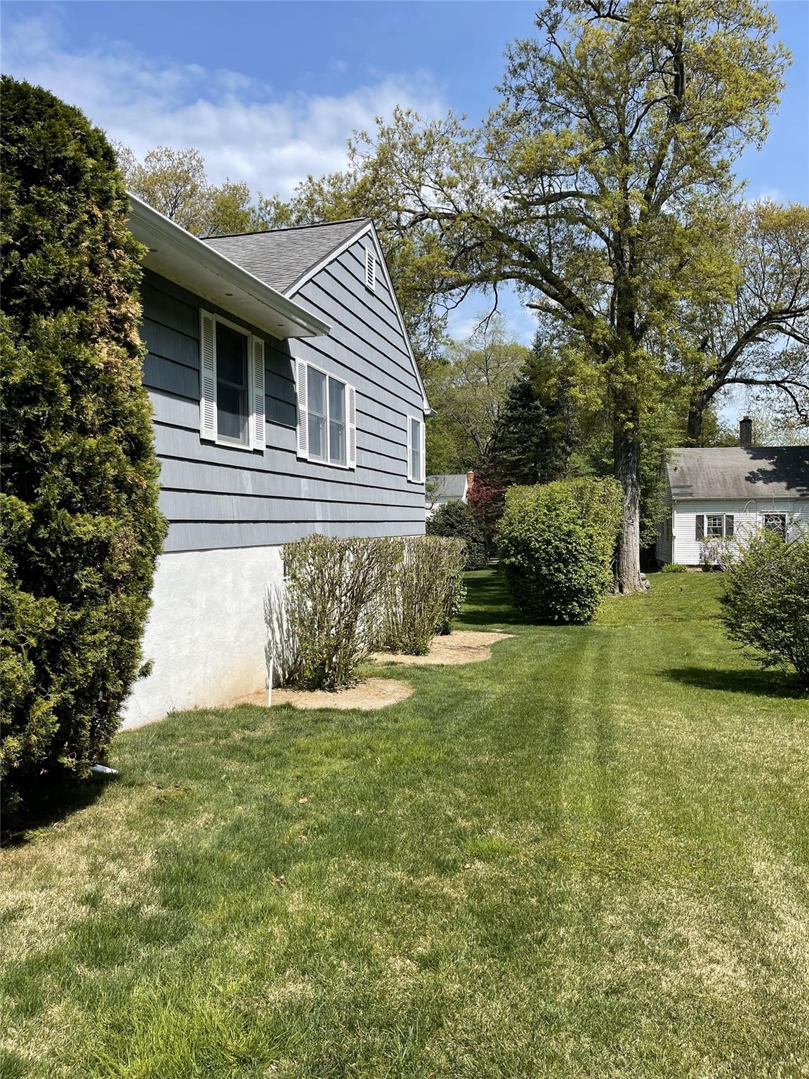 190 Albemarle Road, White Plains, New York image 40