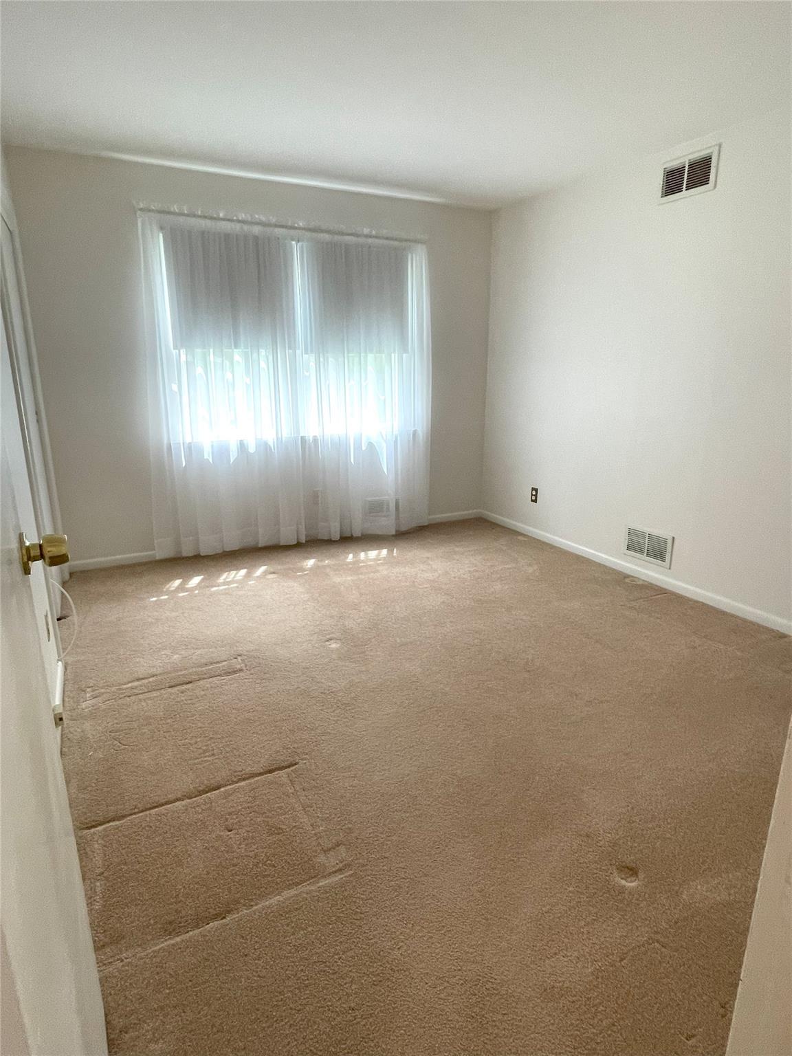 190 Albemarle Road, White Plains, New York image 21