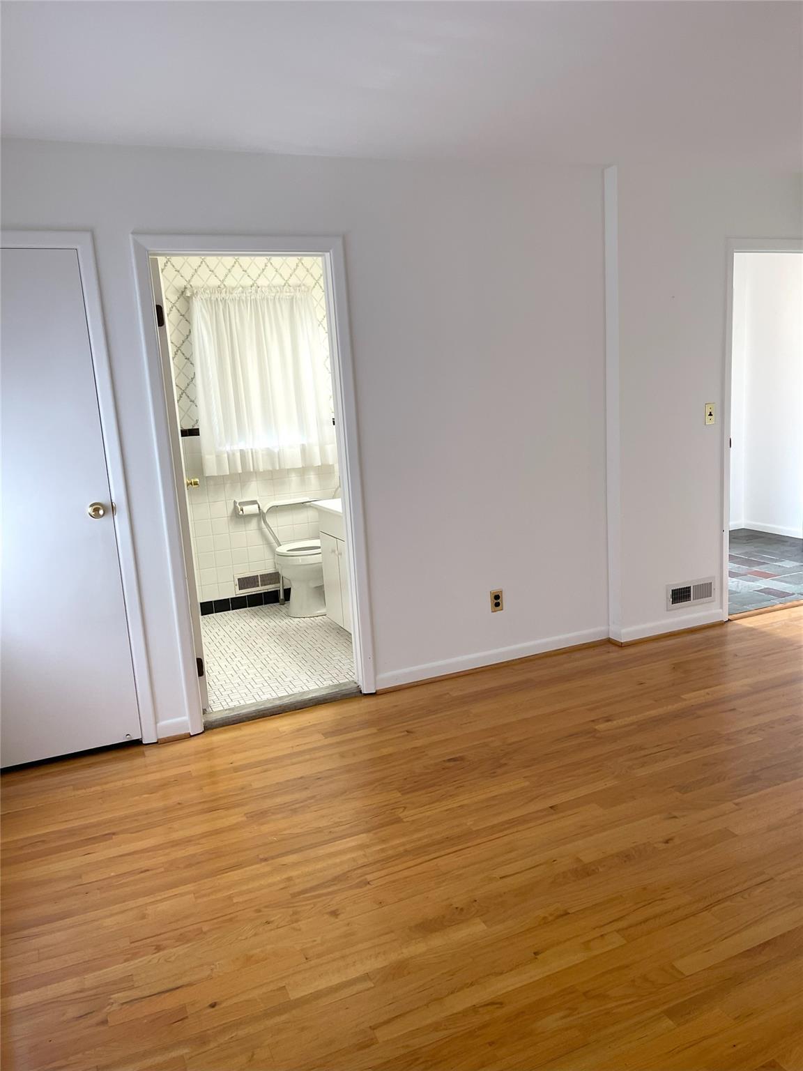190 Albemarle Road, White Plains, New York image 25