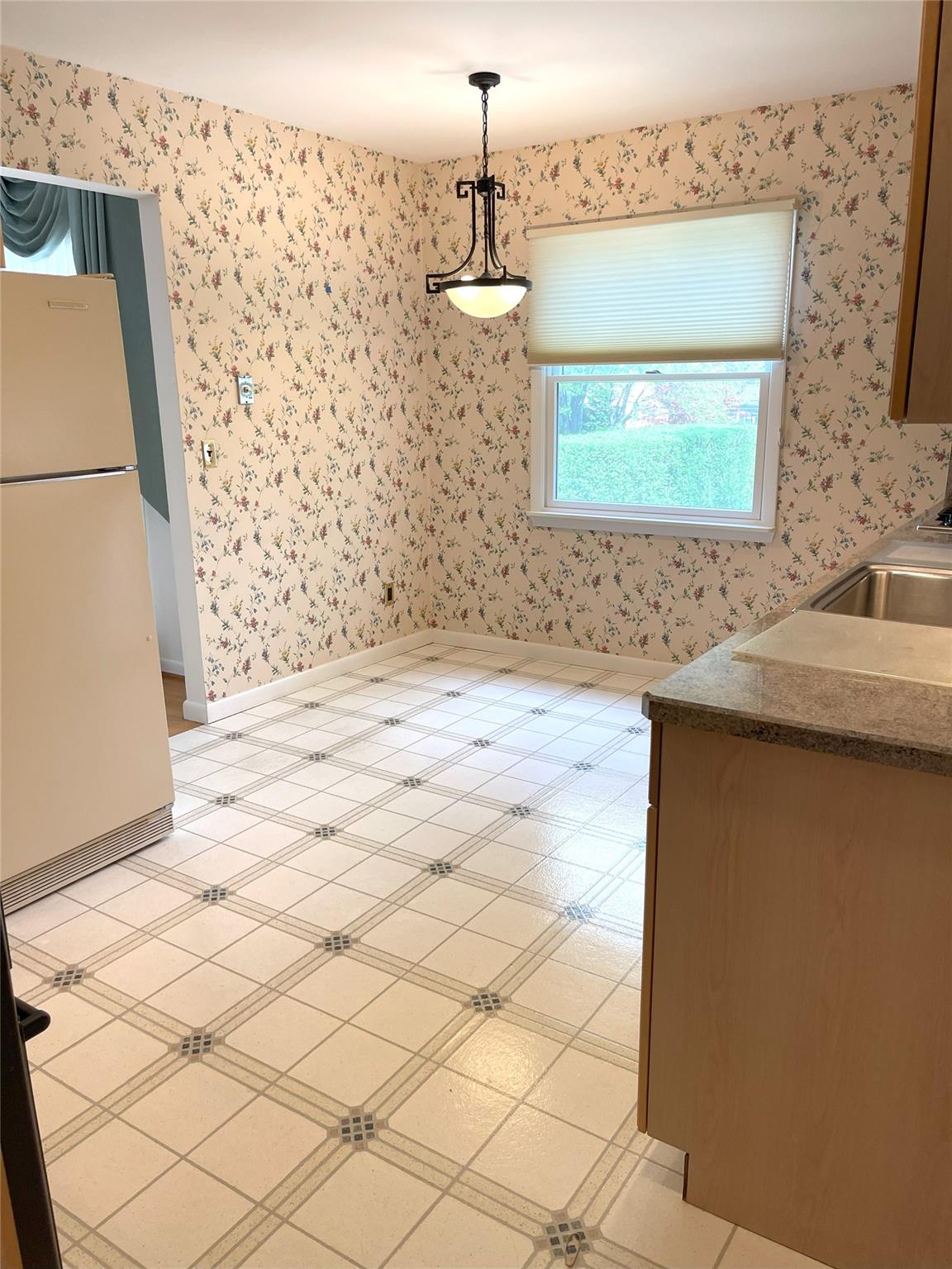 190 Albemarle Road, White Plains, New York image 16
