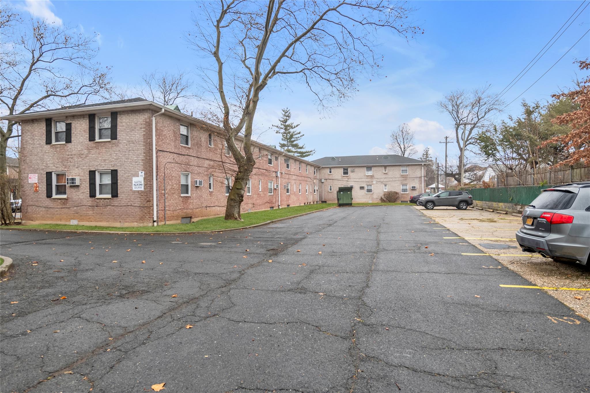 81-23 Langdale Street #2ND FL, New Hyde Park, New York image 13