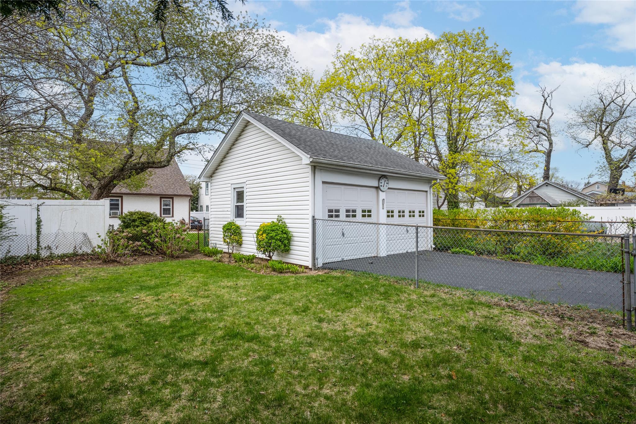 106 Sycamore Street, West Hempstead, New York image 21