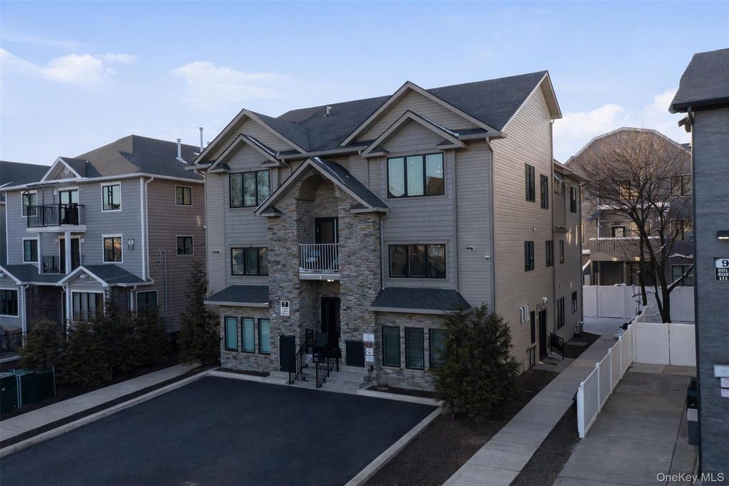 Photo of 7 Park Street #301, Spring Valley, NY 10977 (MLS # 965110)