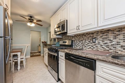 16 Main Street Unit 1V, East Rockaway, NY 11518 - MLS#: 814787