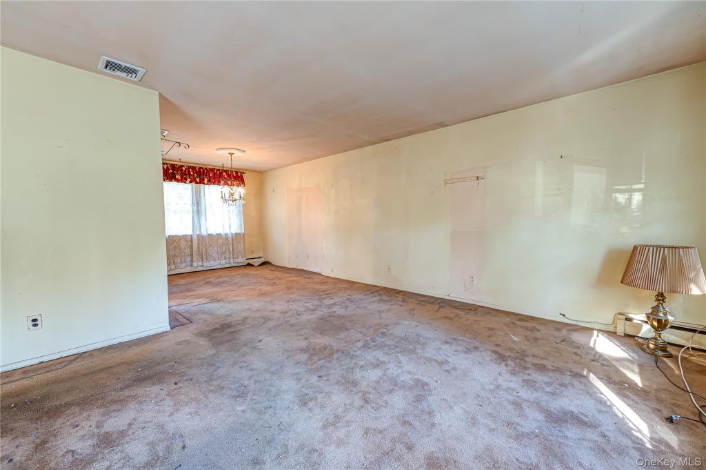 Photo of 211 Matthews Road, Oakdale, NY 11769 (MLS # 1063157)