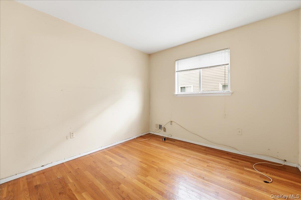 1050 Rensselaer Avenue