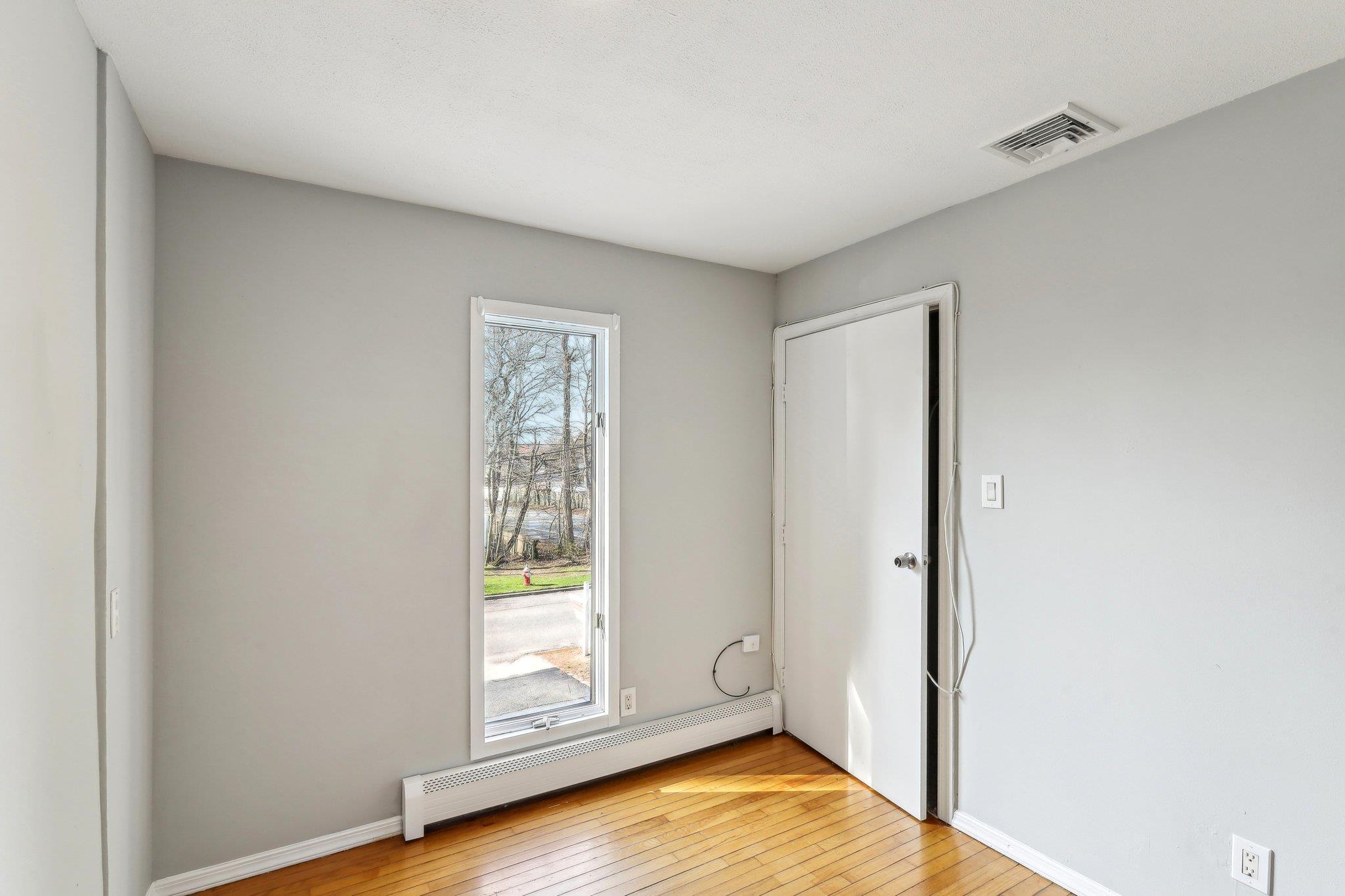 11 Dehan Street, Smithtown, New York image 13