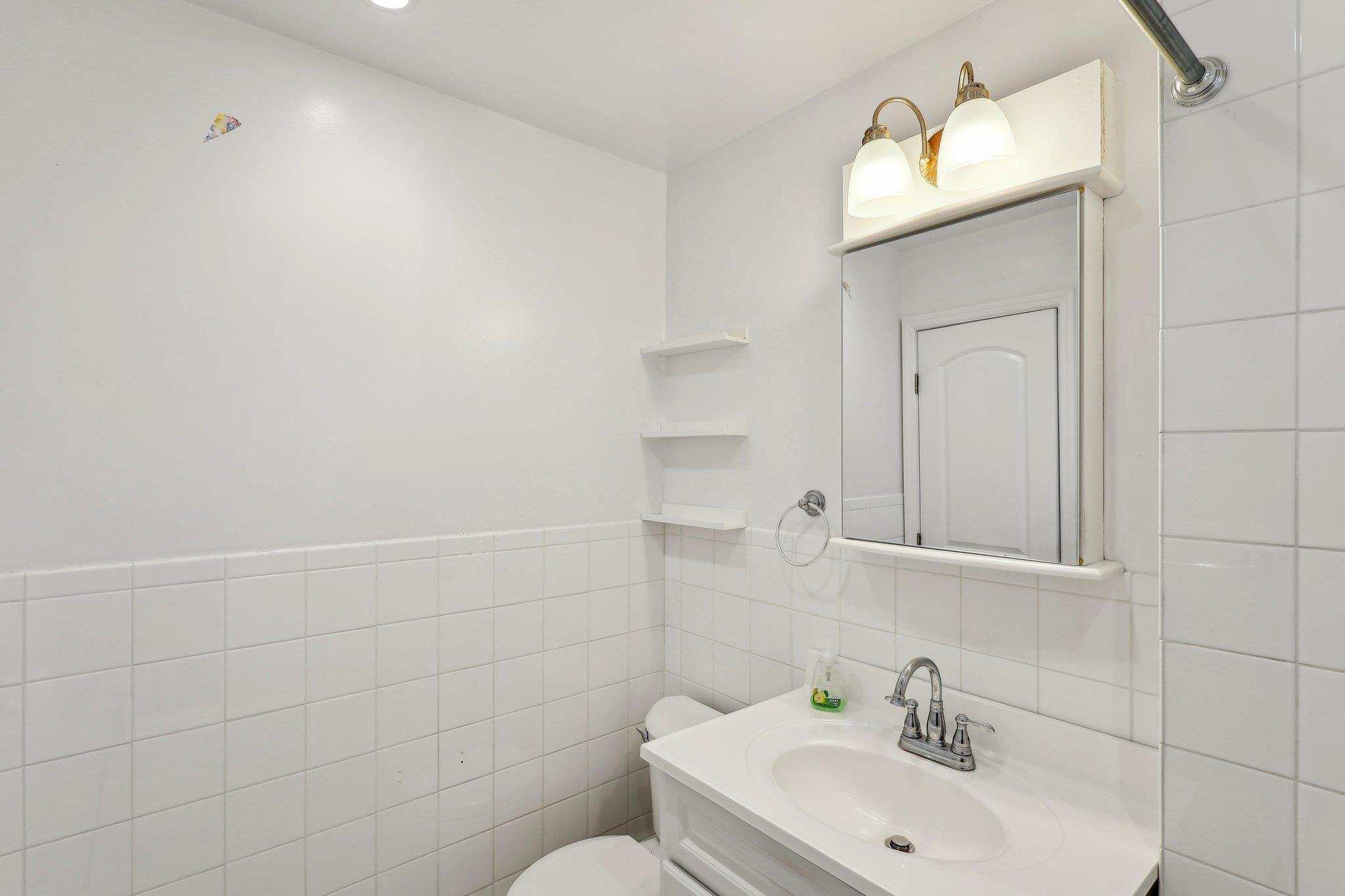 11 Dehan Street, Smithtown, New York image 33