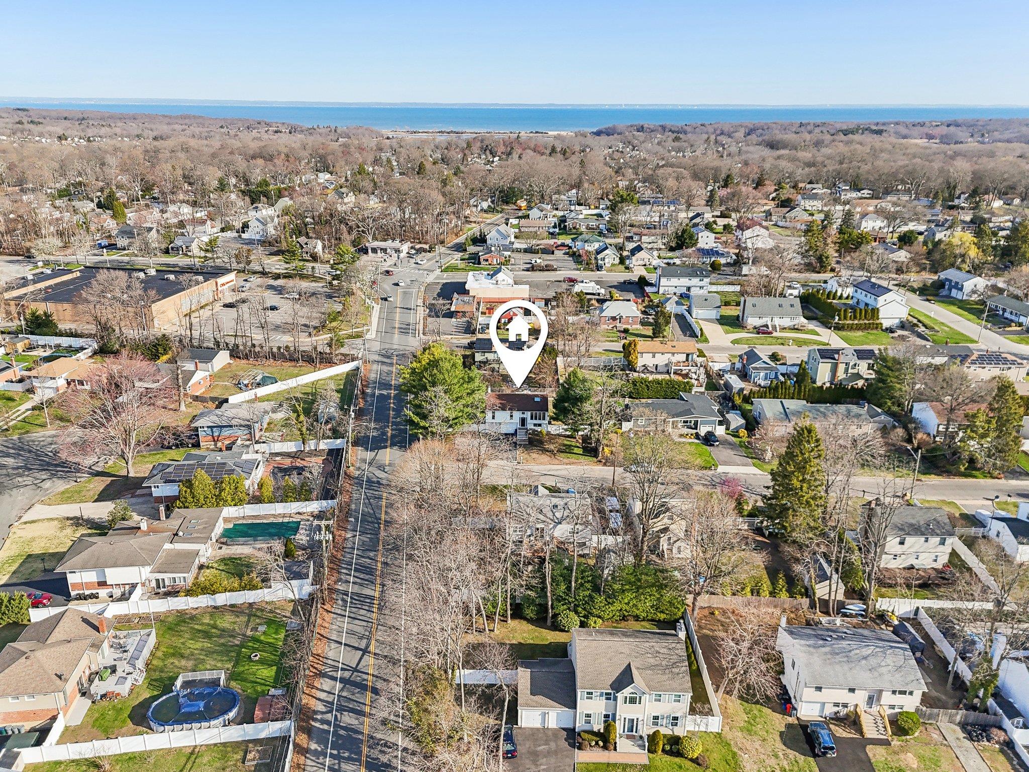 11 Dehan Street, Smithtown, New York image 46