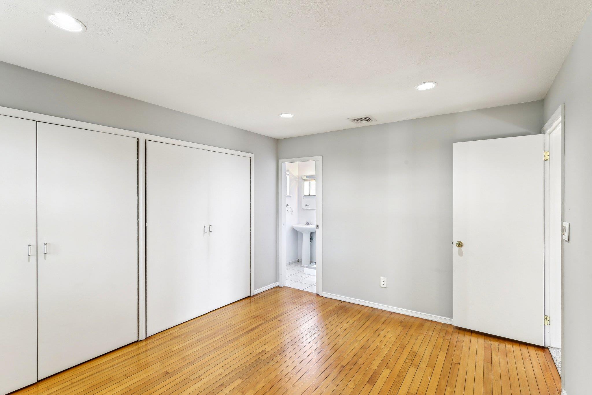 11 Dehan Street, Smithtown, New York image 18