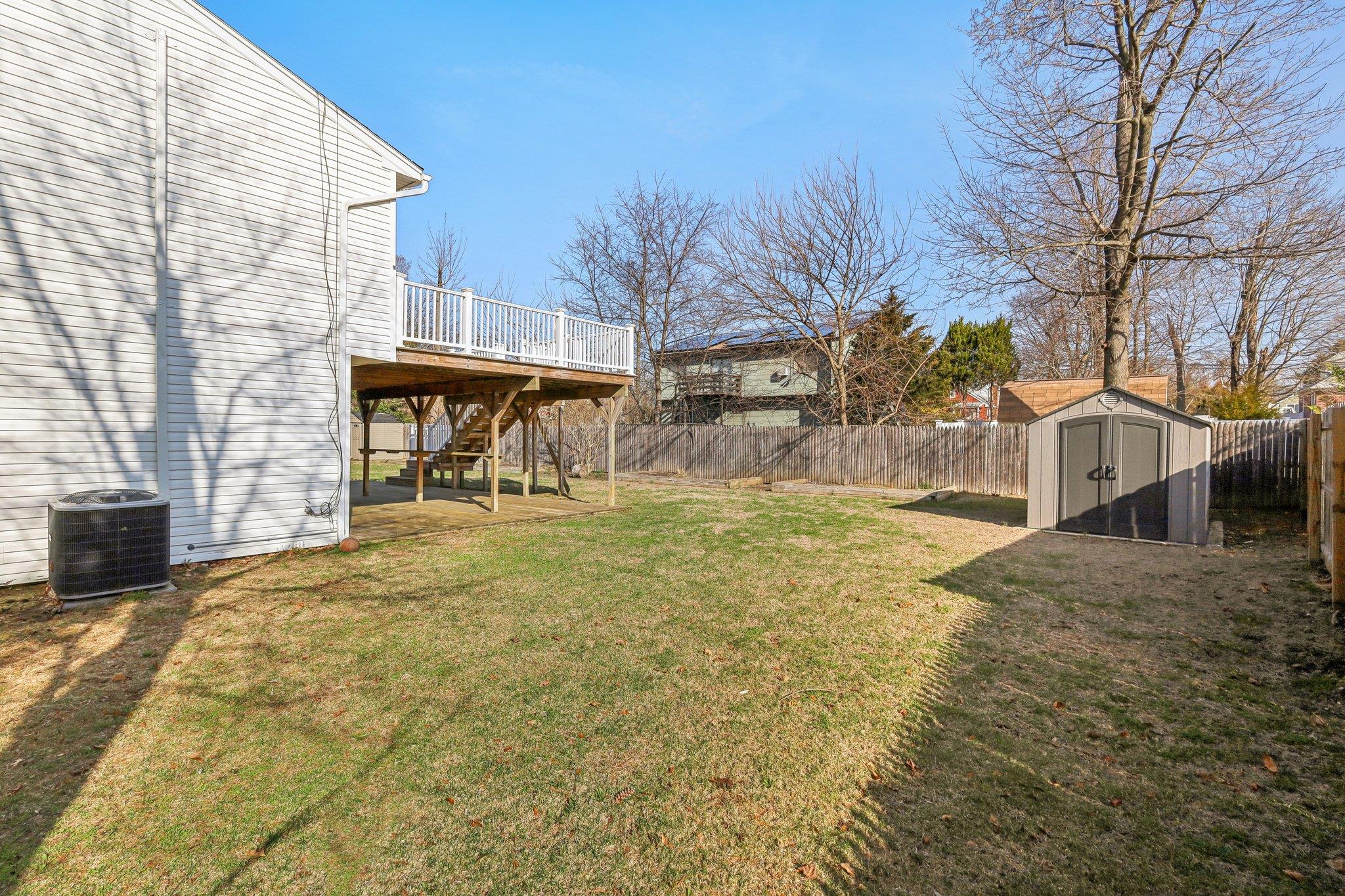 11 Dehan Street, Smithtown, New York image 43
