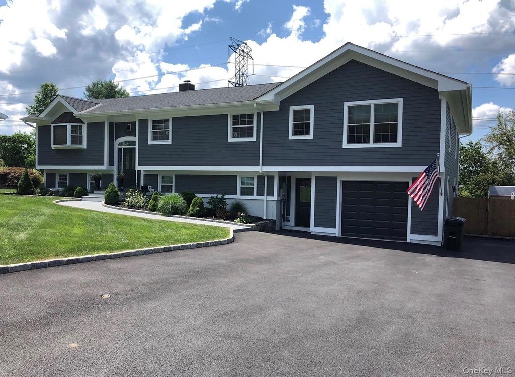 Photo of 3175 Court Street, Yorktown Heights, NY 10598 (MLS # 964966)