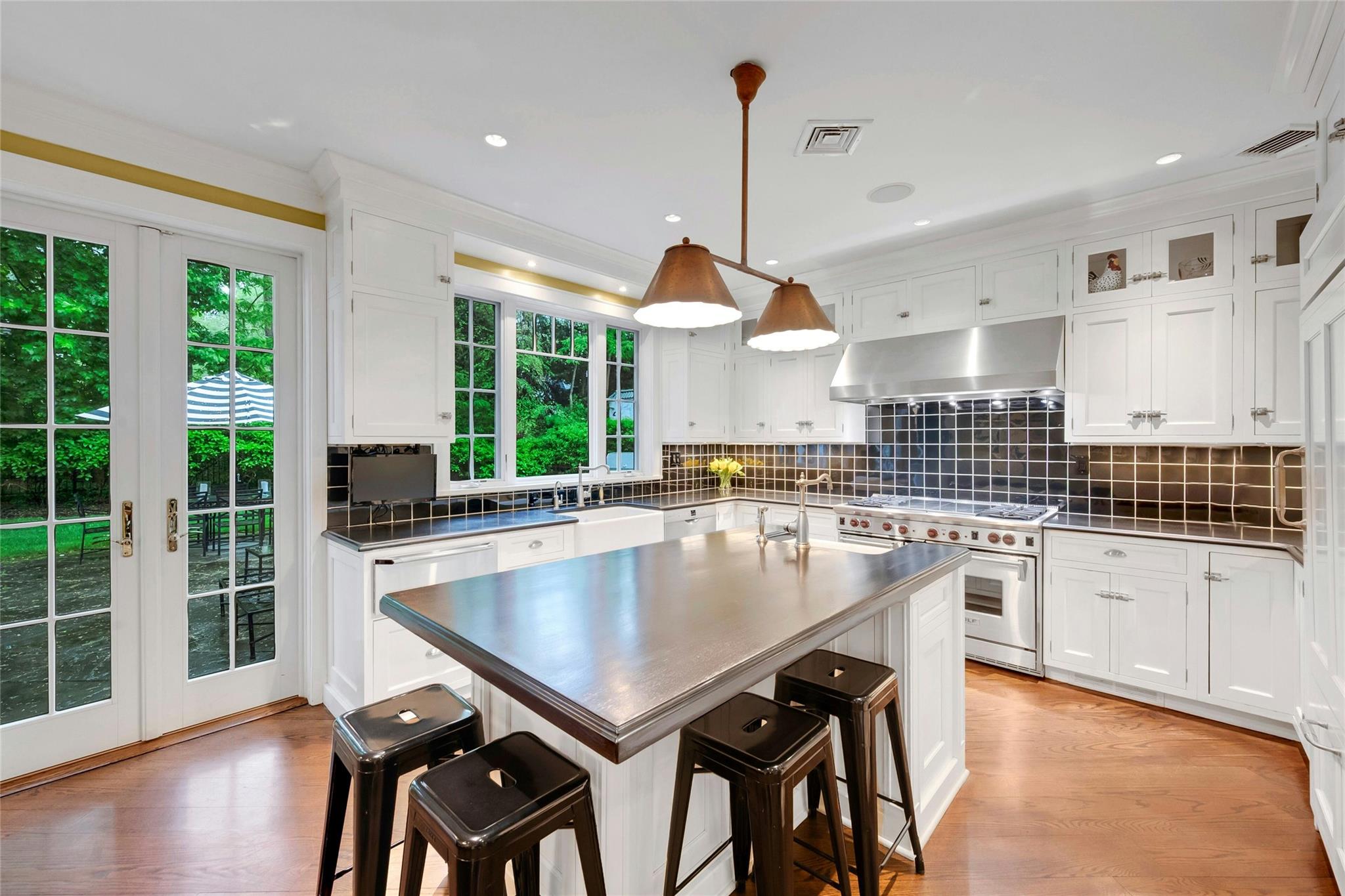 506 Highbrook Avenue, Pelham, New York image 23