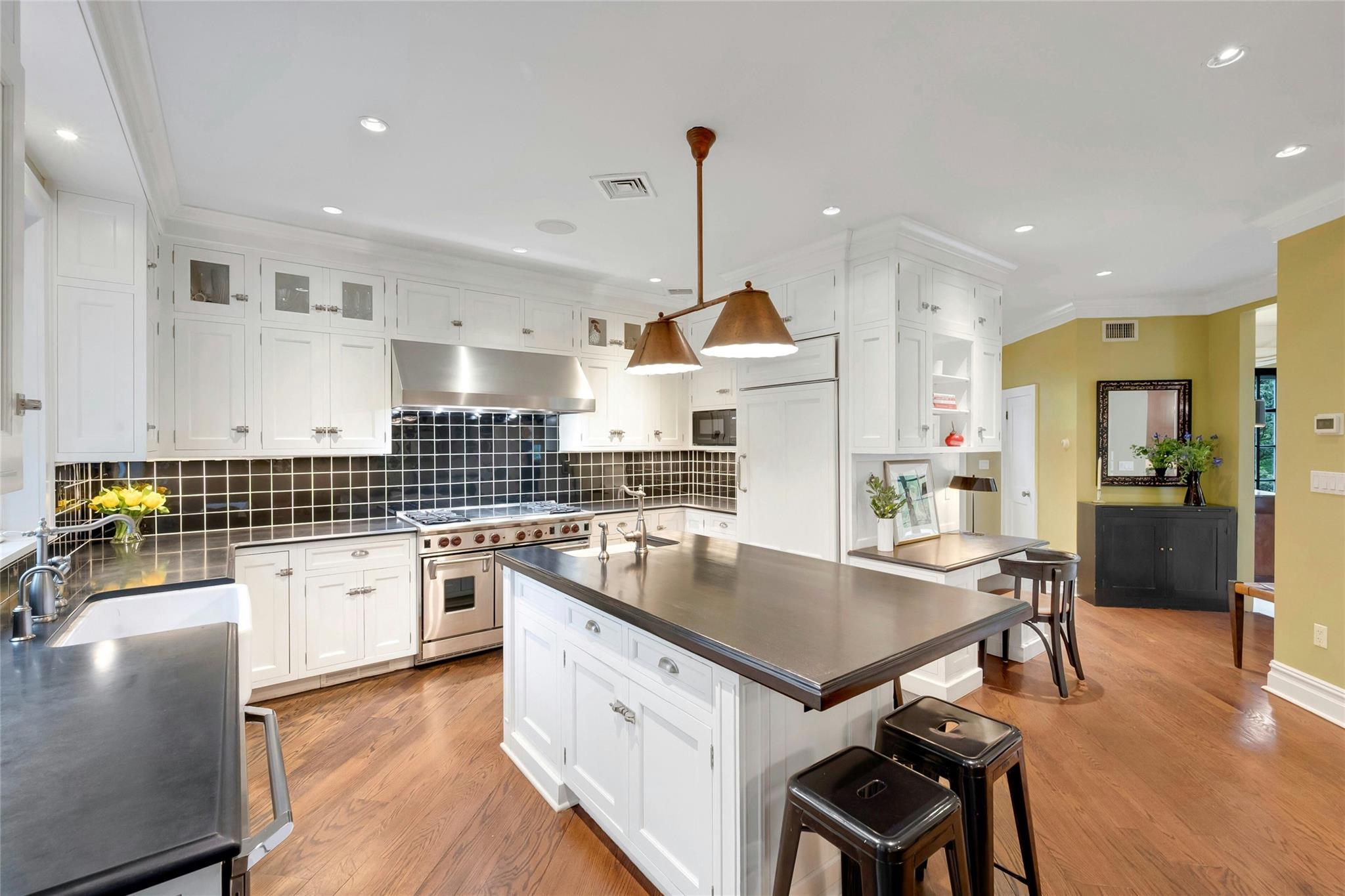 506 Highbrook Avenue, Pelham, New York image 19