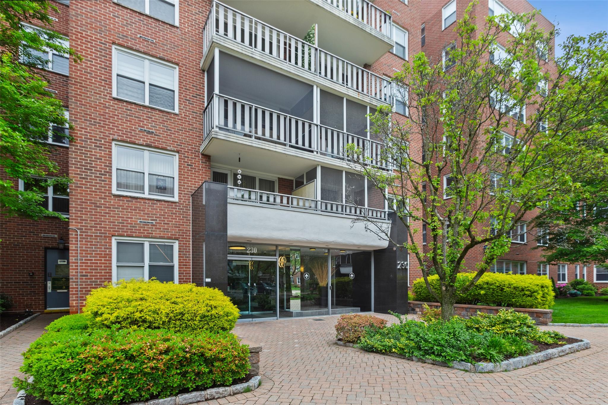 230 Garth Road #7B1, Scarsdale, New York image 18