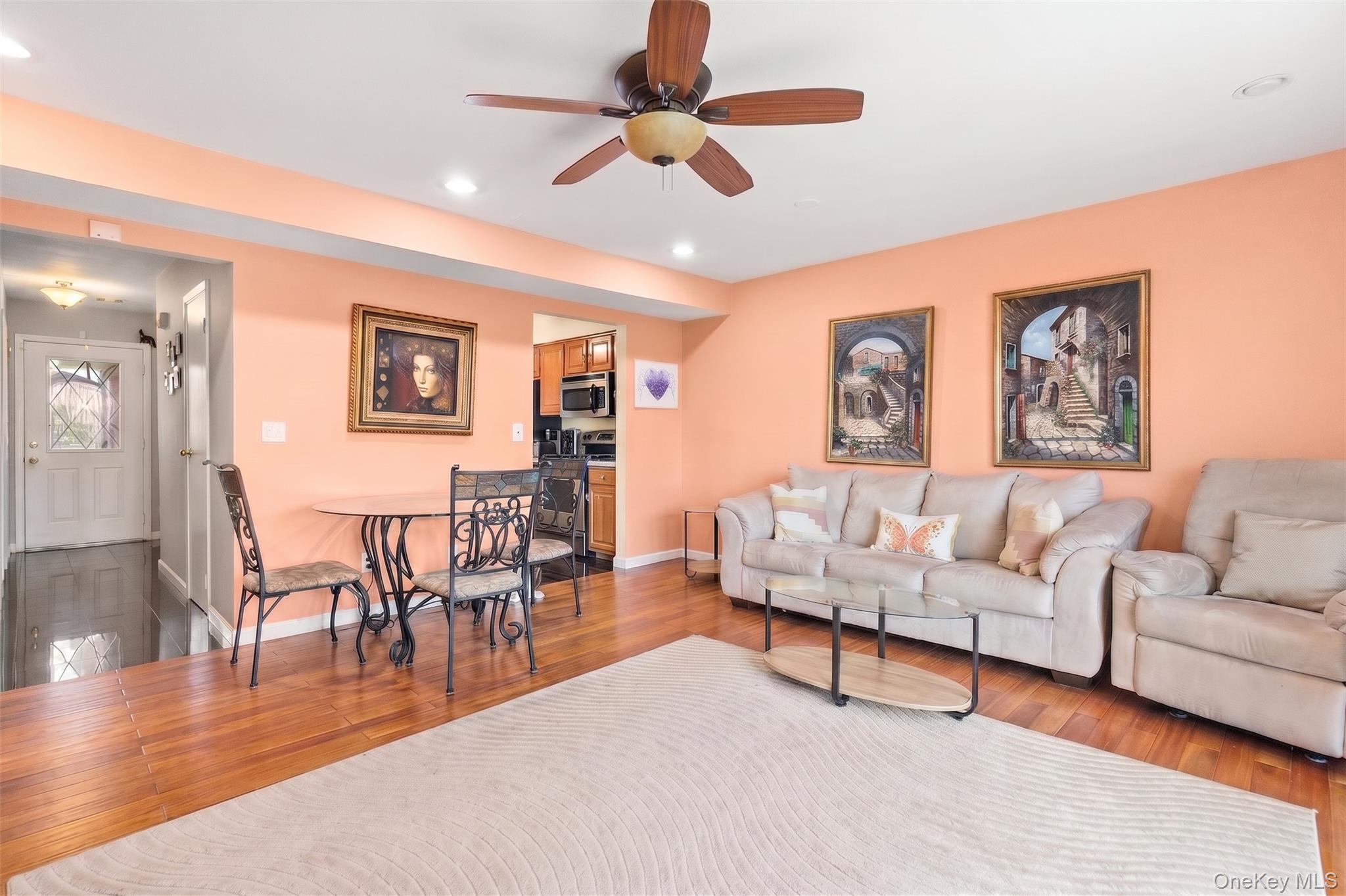 78 Cambridge Drive W