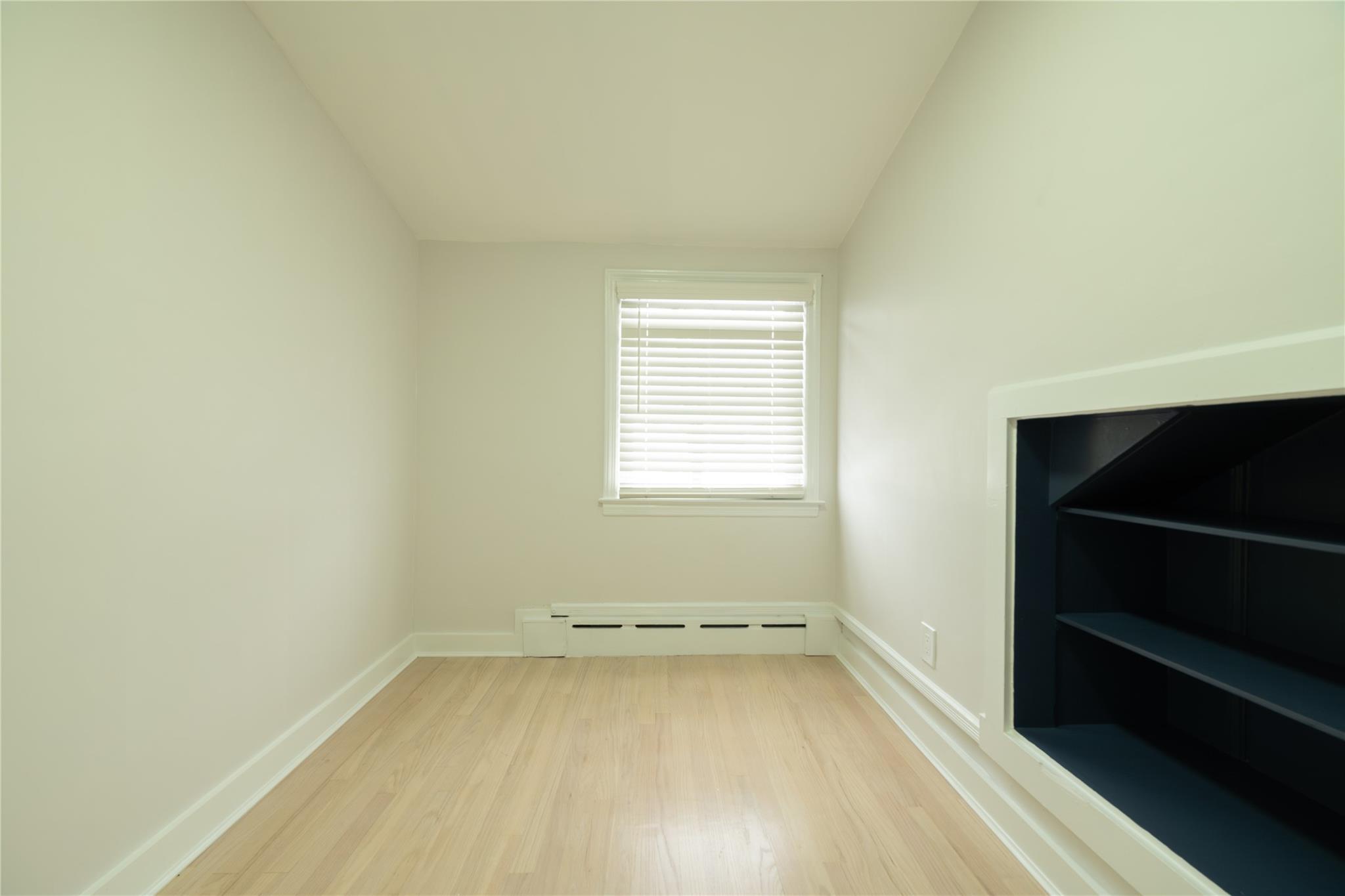 East Rockaway, New York 11518, United States, 2 Bedrooms Bedrooms, ,1 BathroomBathrooms,Residential,Active,21487