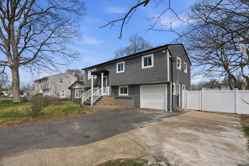 Photo of 41 Madison Avenue, Amityville, NY 11701 (MLS # 985135)