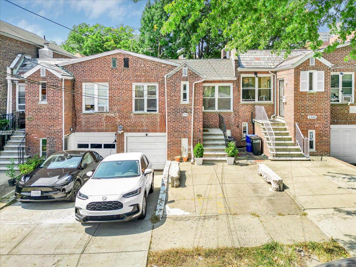 2341 Matthews Avenue, Bronx, New York image 1