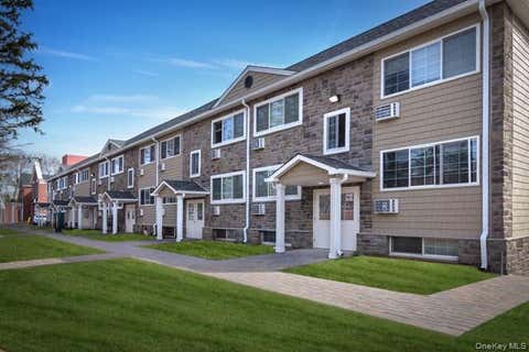 Apartment For Rent - 146 Covert Avenue #H6<br/> Stewart Manor, NY 11530