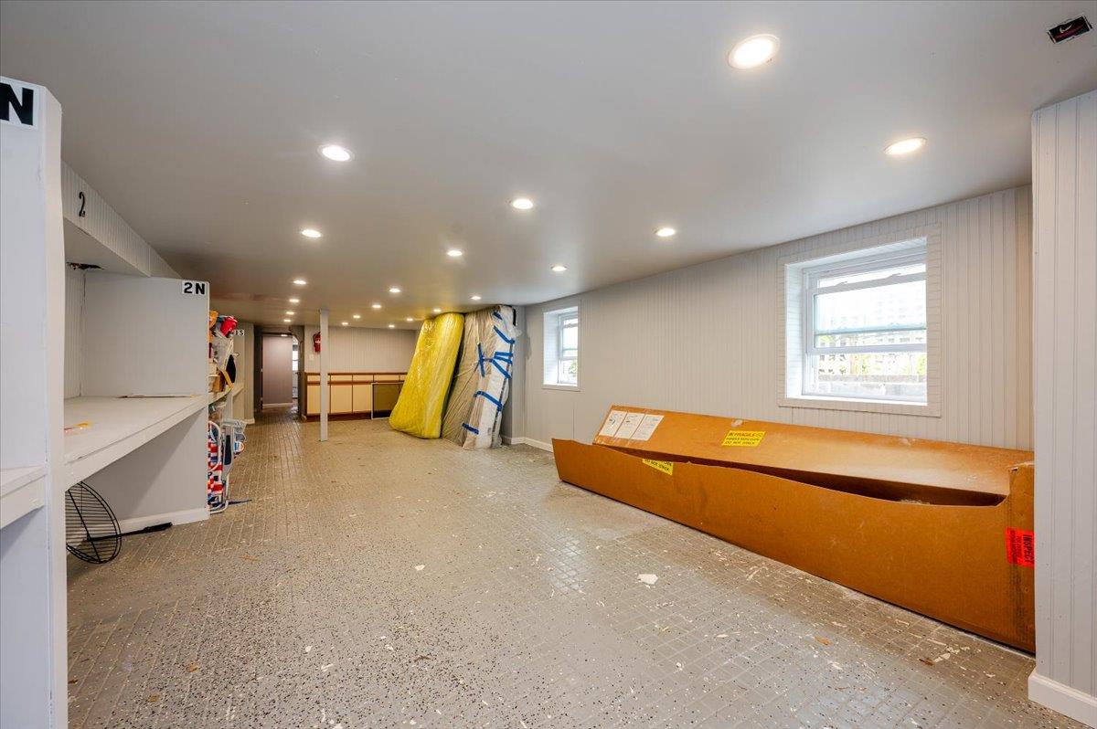 Long Beach, New York 11561, United States, 1 Bedroom Bedrooms, ,1 BathroomBathrooms,Residential,Active,80286