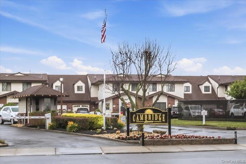 Condo For Sale - 62 Cambridge Drive<br/> Copiague, NY 11726