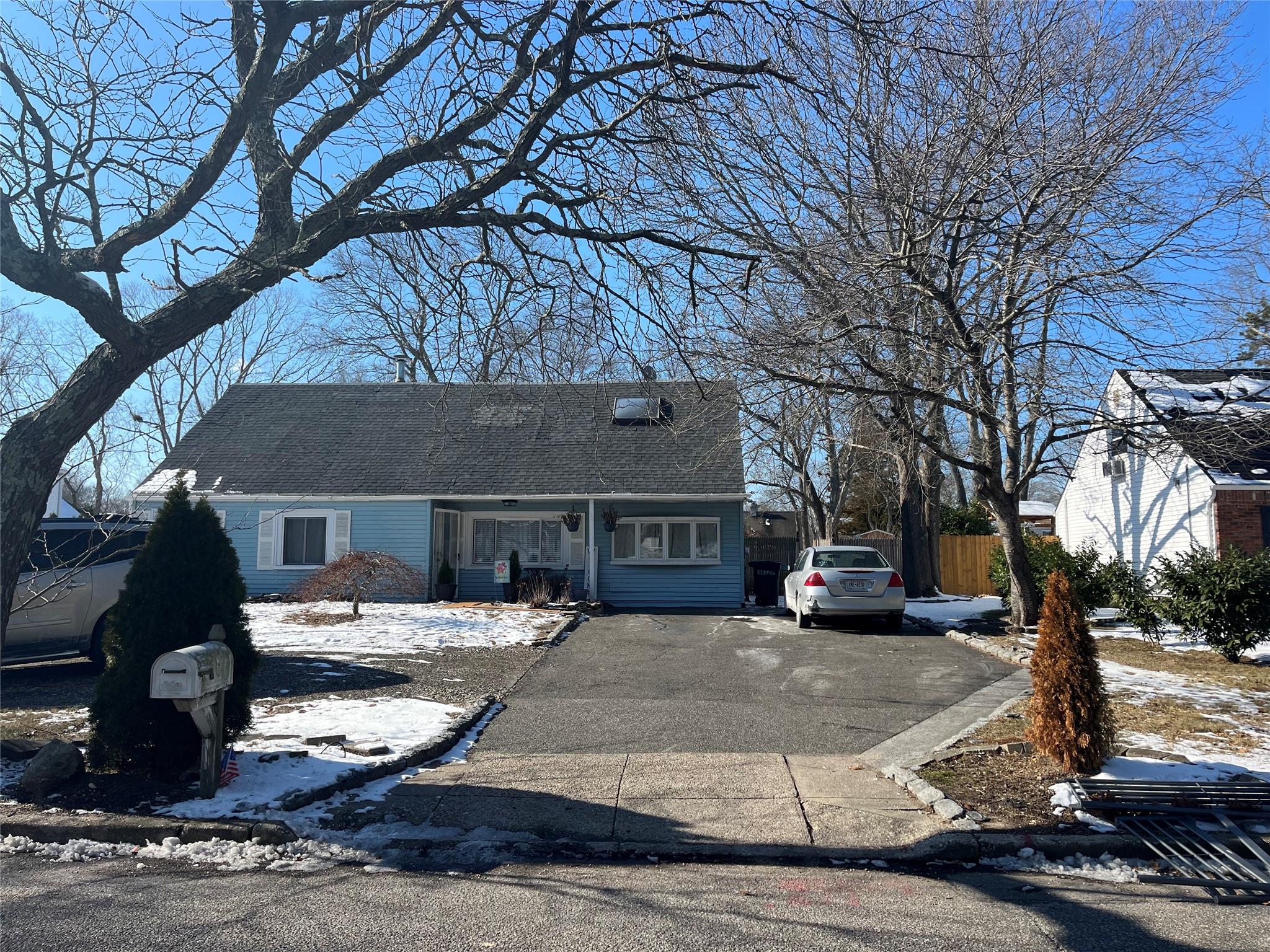 36 Matsunaye Drive, Medford, New York image 1
