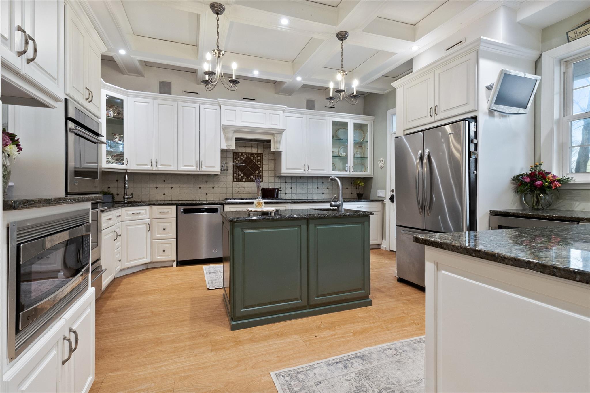 214 Edgewood Avenue, Pleasantville, New York image 9