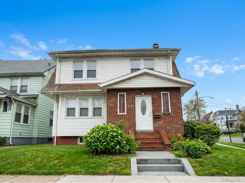 84-56 164th Street 2nd Fl Jamaica NY 11432