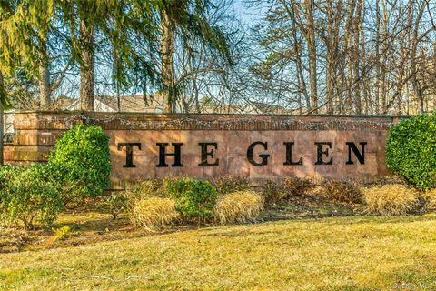 77 Glen Drive Ridge NY 11961