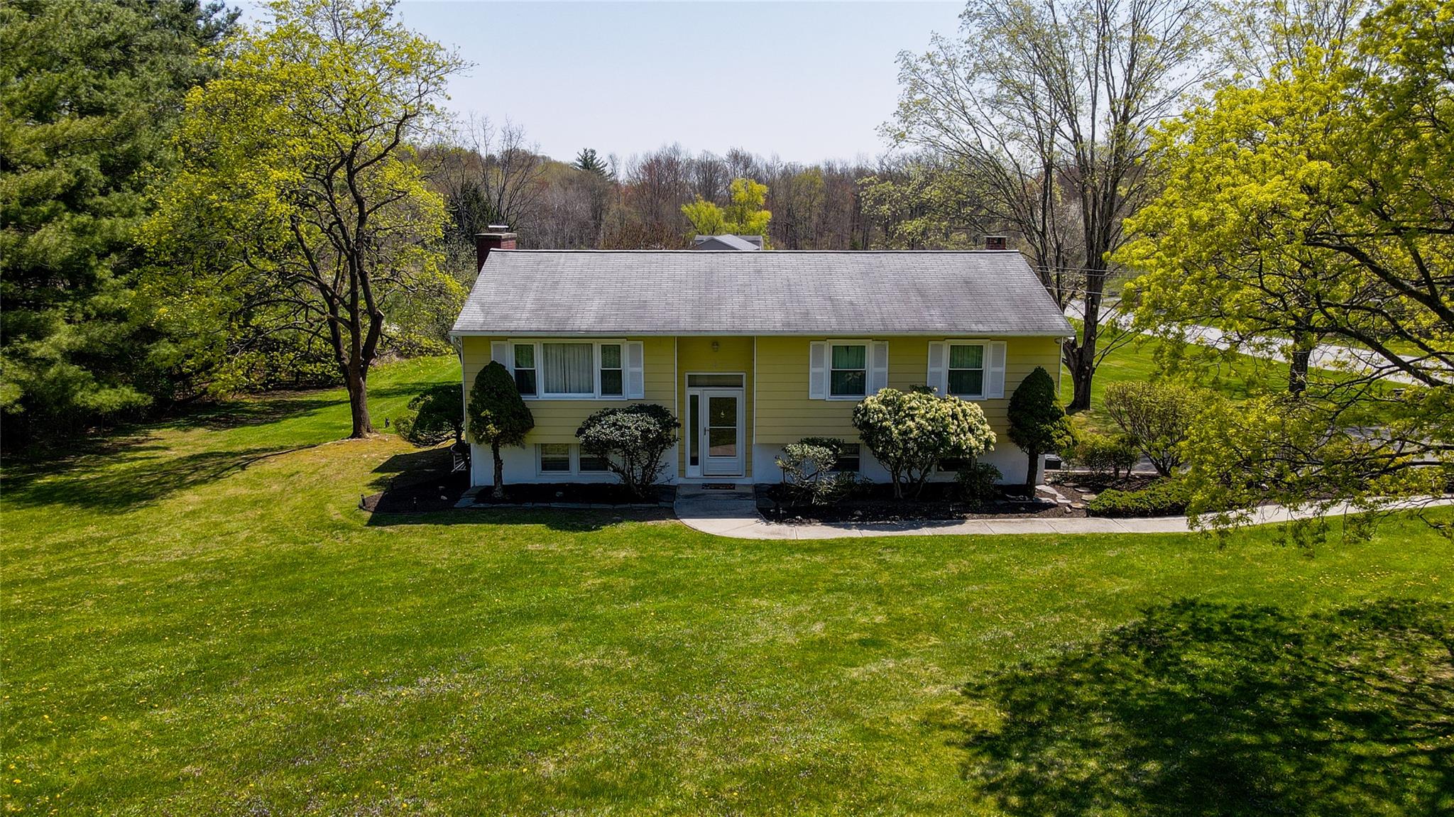 8 Perkinsville Road, Highland, New York image 1