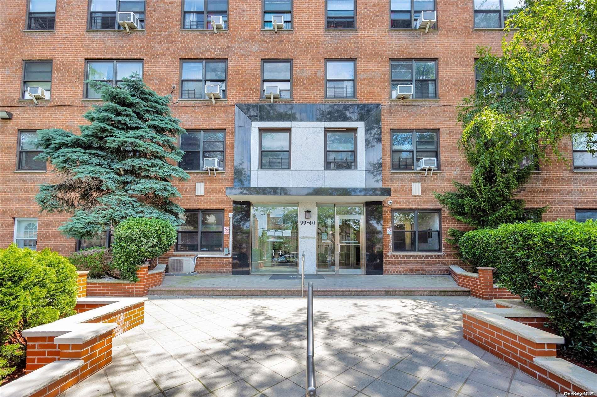 63rd Road 9Z, Rego Park, Queens, NY - 3 Bedrooms  
2 Bathrooms  
5 Rooms - 