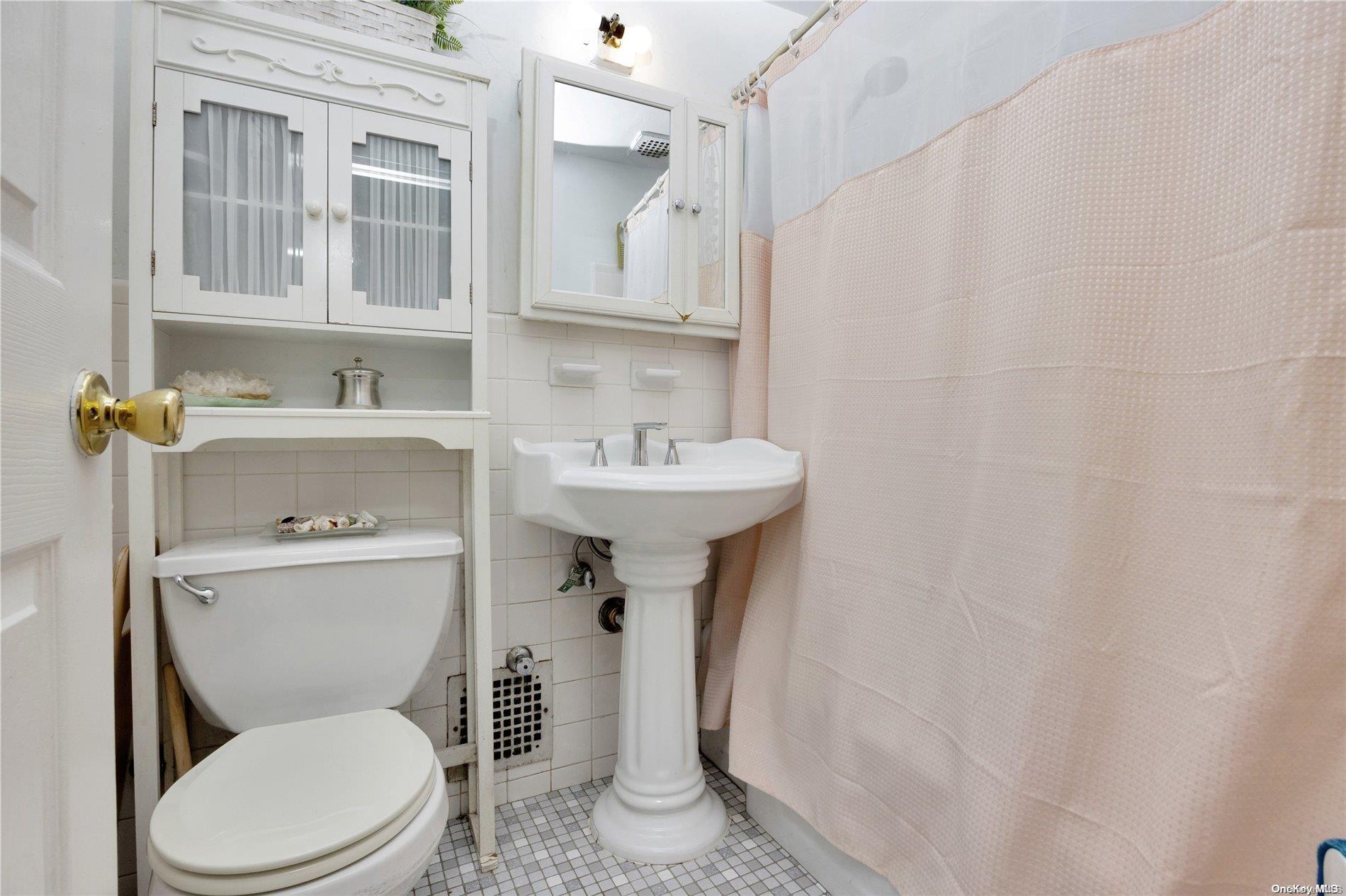 99-40 63rd Road #9Z, Rego Park, New York image 12
