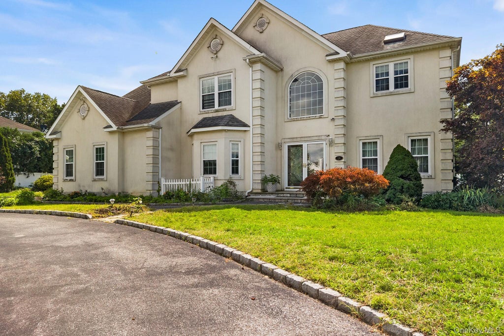 Photo of 51 Jordan Drive, Medford, NY 11763 (MLS # 1048249)