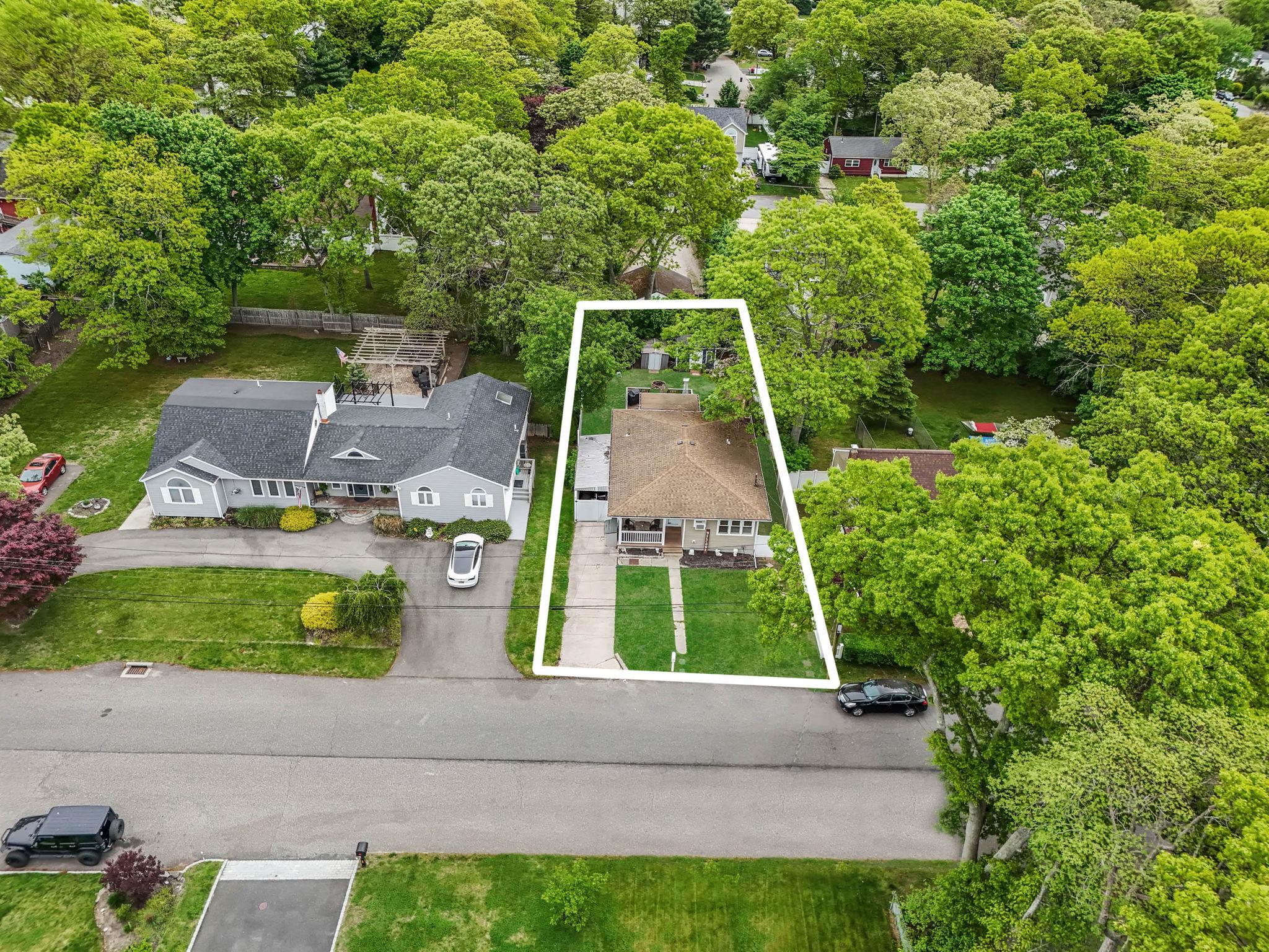261 Lidge Drive, Farmingville, New York image 1
