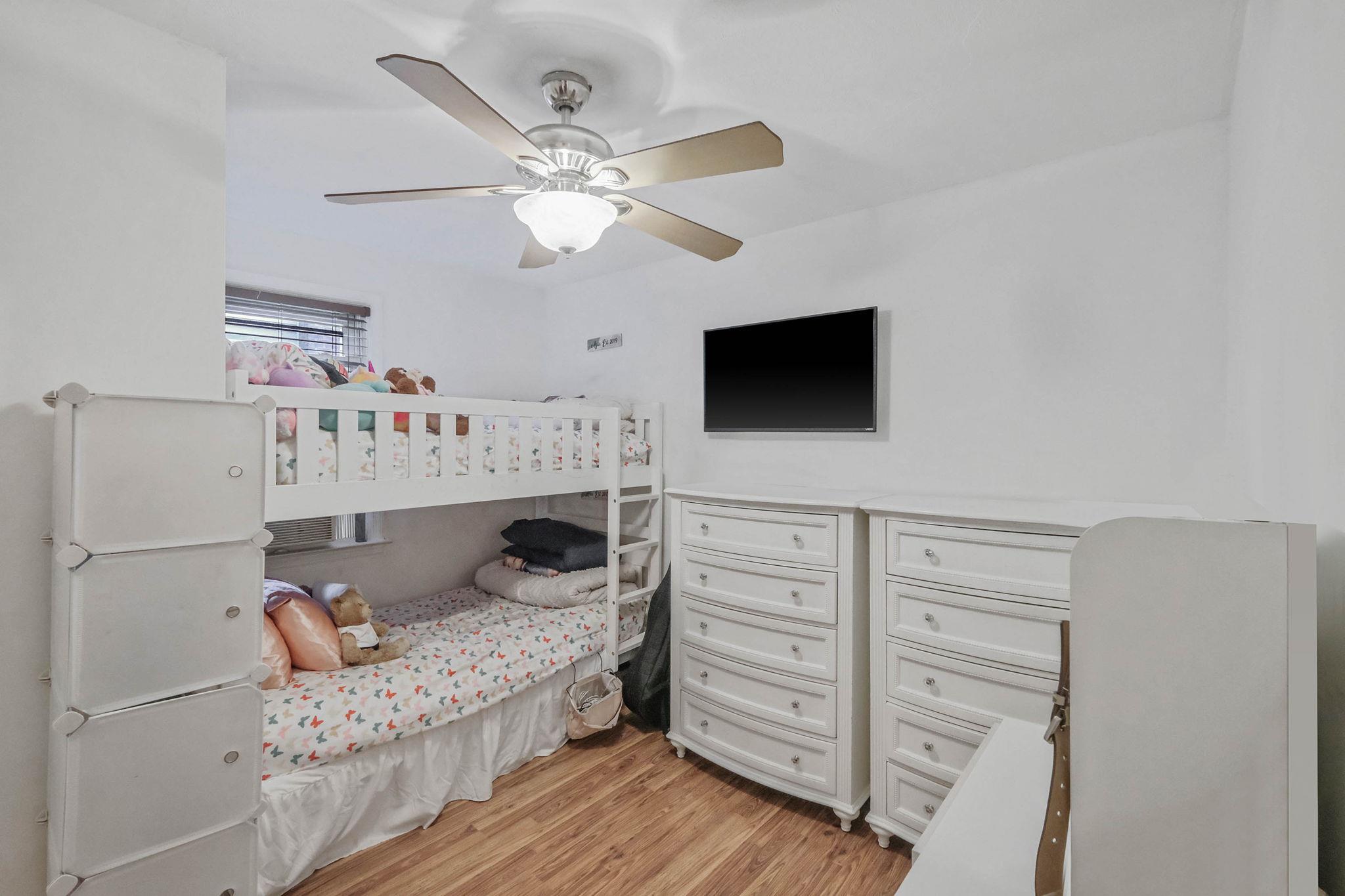 261 Lidge Drive, Farmingville, New York image 18