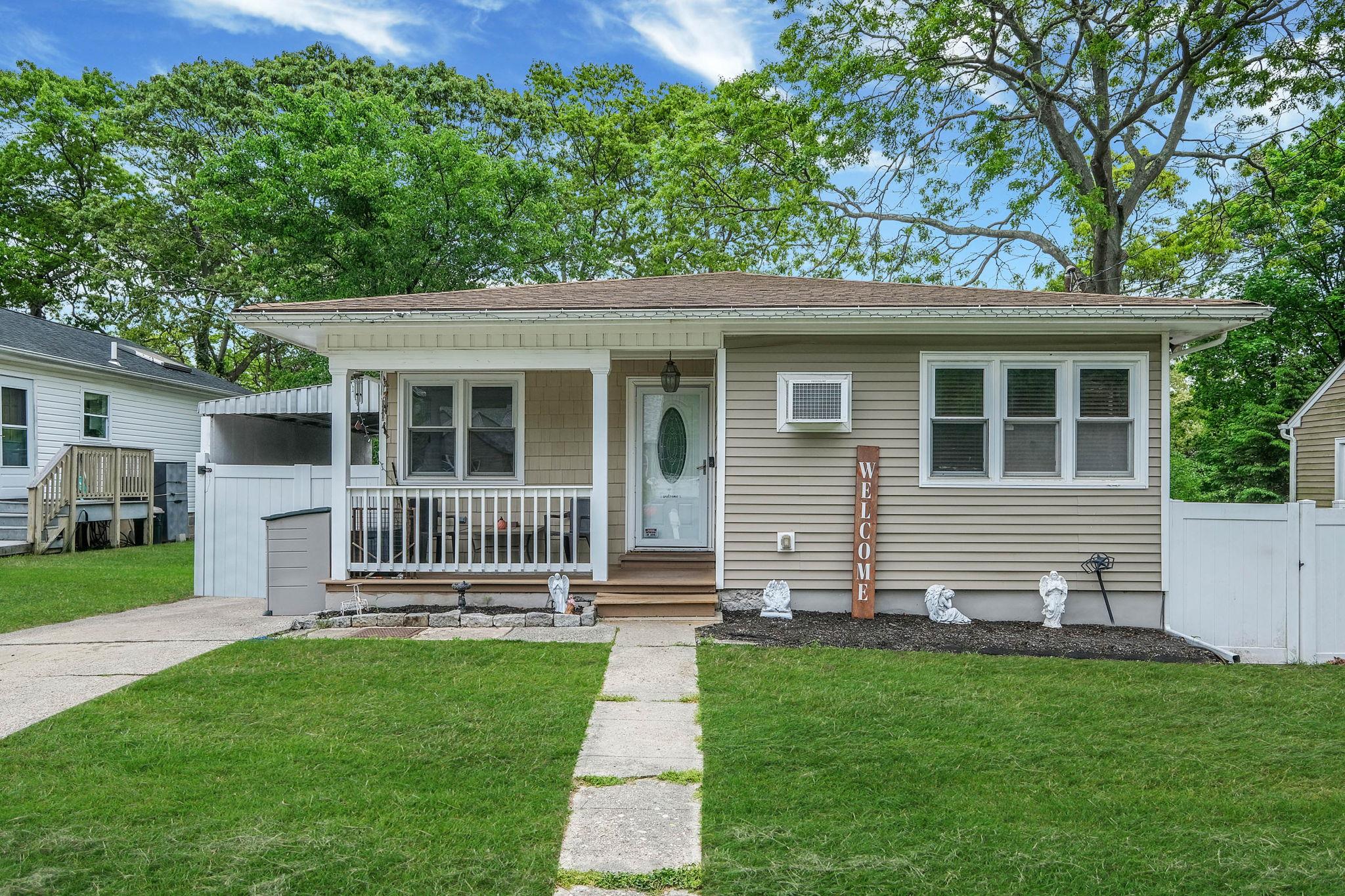 261 Lidge Drive, Farmingville, New York image 6
