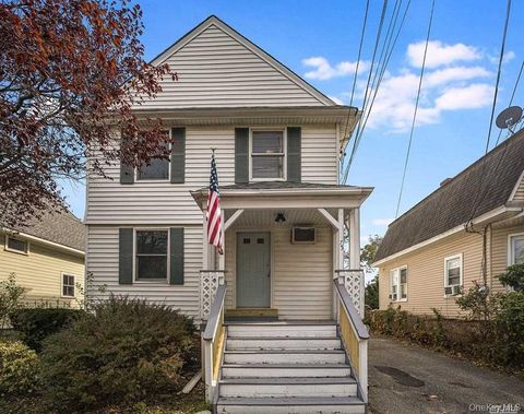 75 Maxwell Avenue B Oyster Bay NY 11771