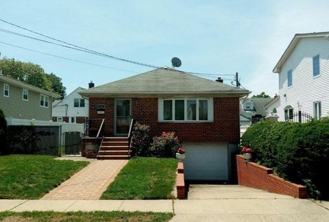 907 N 2nd Street, New Hyde Park, NY 11040 - MLS#: 859292