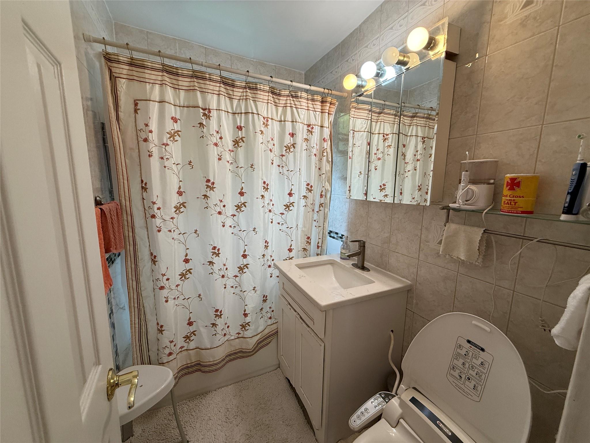 215-19 48 Avenue #2C, Bayside, New York image 6